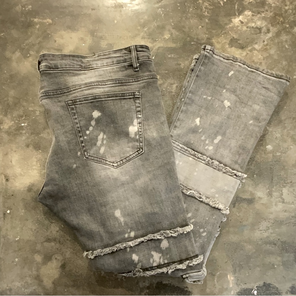 THRT Jeans Men’s Distressed Grey Waist size 44